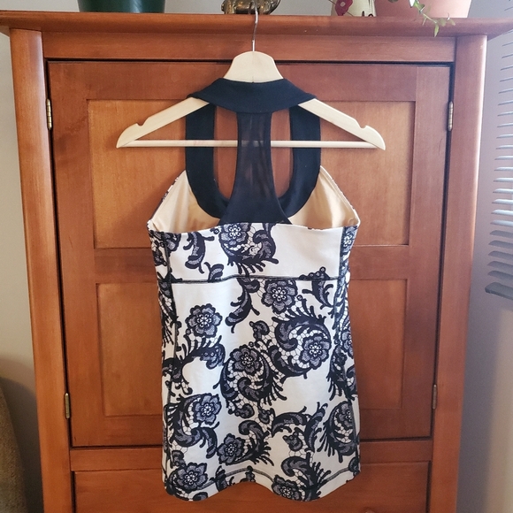 *RARE* Vintage Lululemon Scoop Neck Tank - Picture 5 of 9